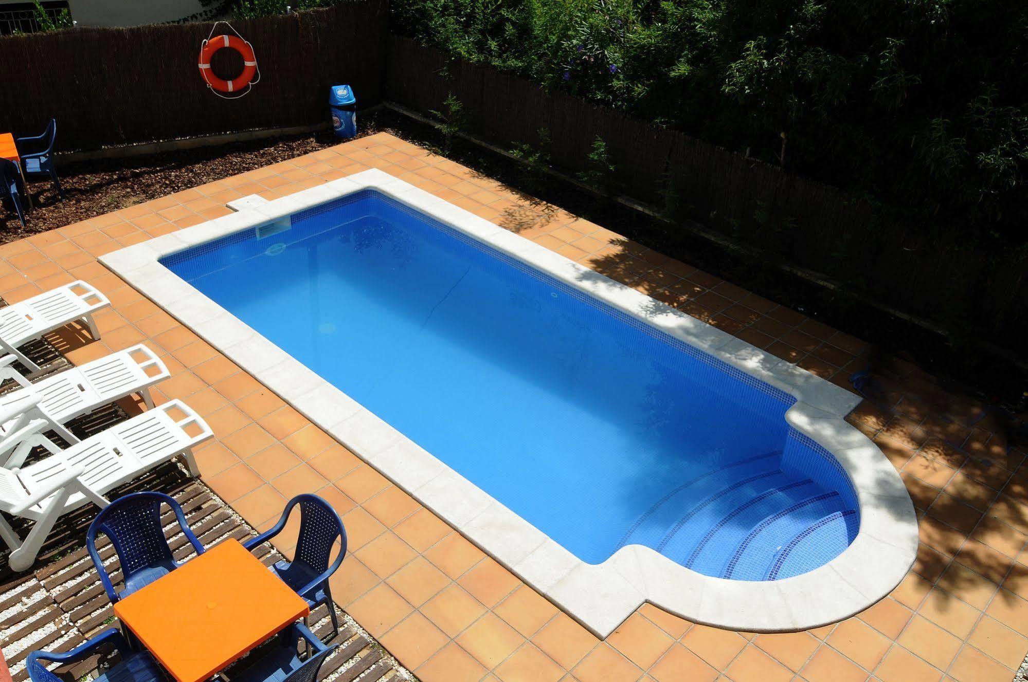 Apartamentos Ar Caribe Льорет-де-Мар Экстерьер фото