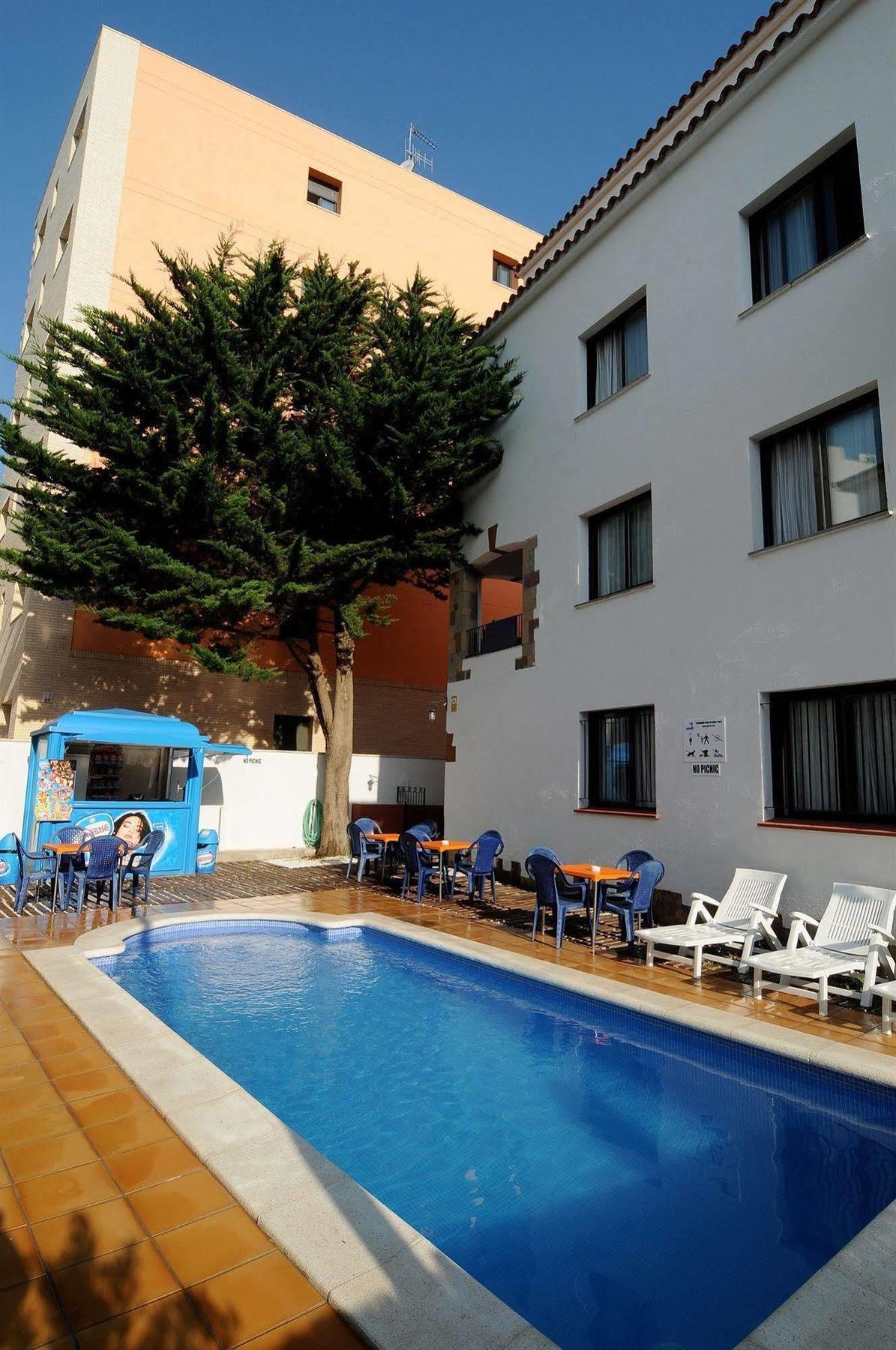 Apartamentos Ar Caribe Льорет-де-Мар Экстерьер фото