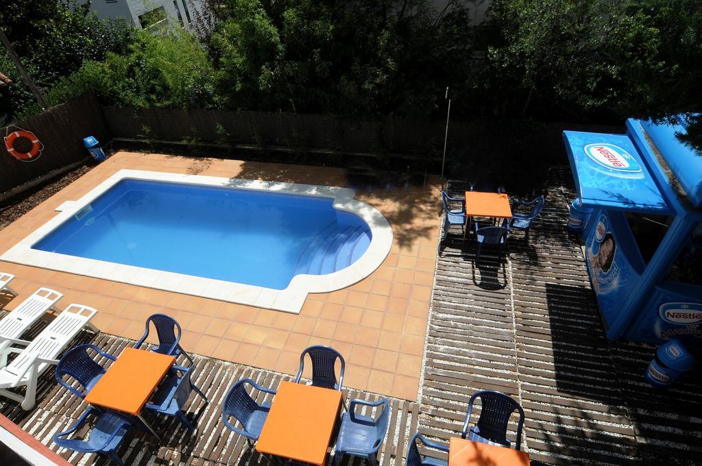 Apartamentos Ar Caribe Льорет-де-Мар Экстерьер фото