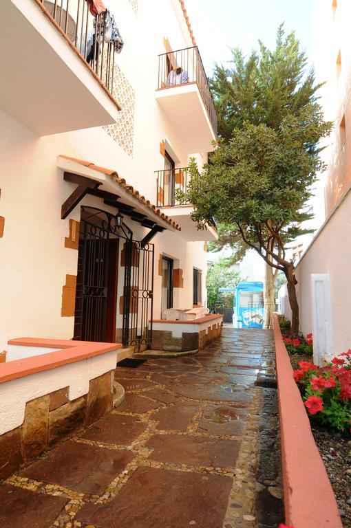 Apartamentos Ar Caribe Льорет-де-Мар Экстерьер фото